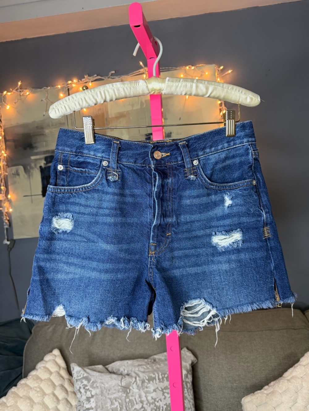 Free People We The Free Denim Shorts High Rise Distressed Raw Hem size 27 💛